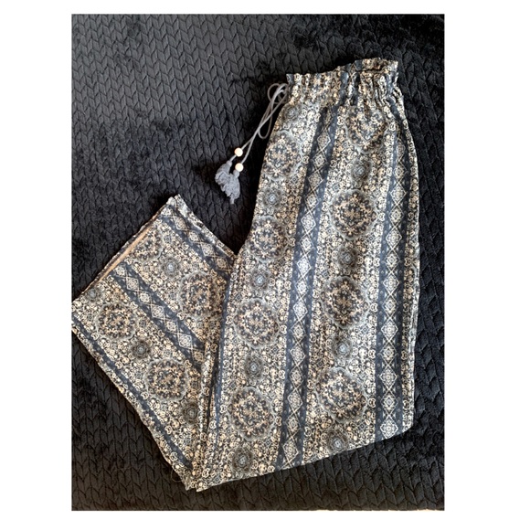 Pants - Flowy wide leg beach pants